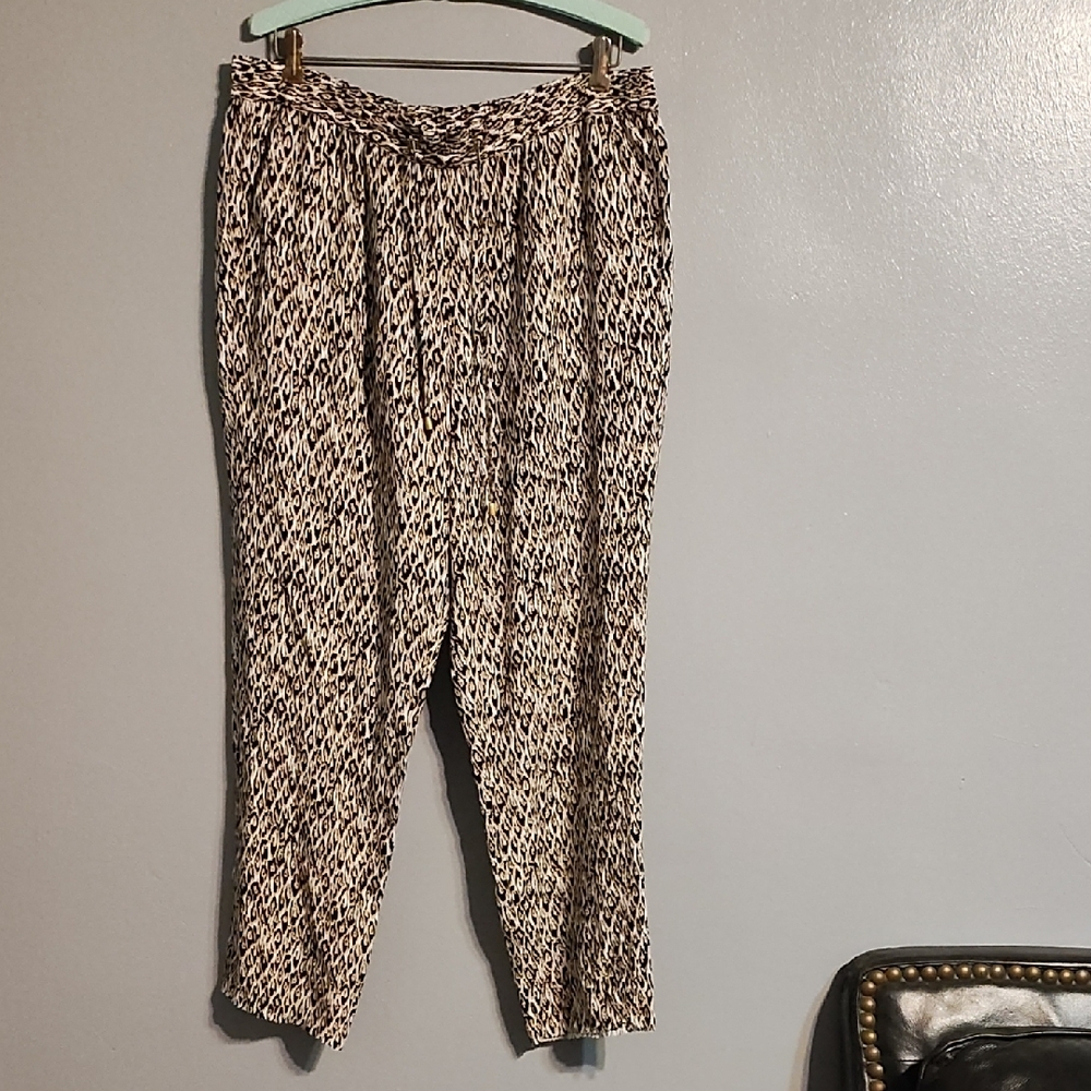 Ruby Rd. Black And White Patterned Pants - image 7